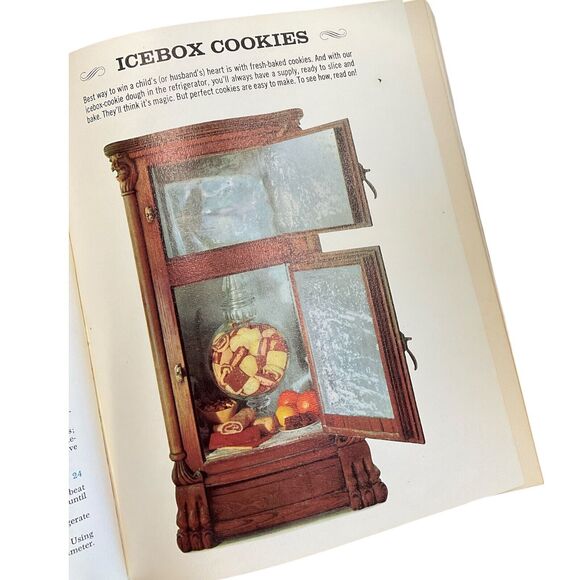 McCalls Cookbook 1963 First Edition First Printing Blue Hardcover MCM Vintage - Picture 5 of 8